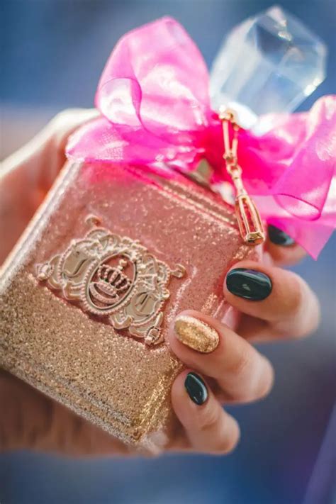 juicy couture perfume glitter bottle.